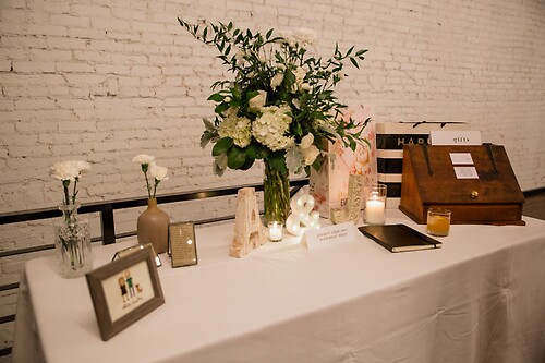 gift table