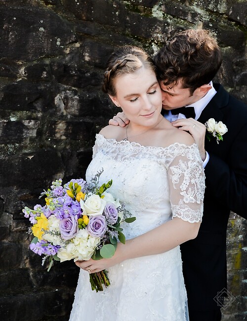 Kopsek-Black Bride and Groom