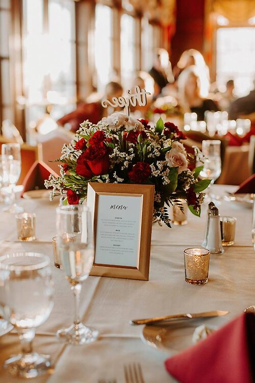 Sapiena Centerpiece